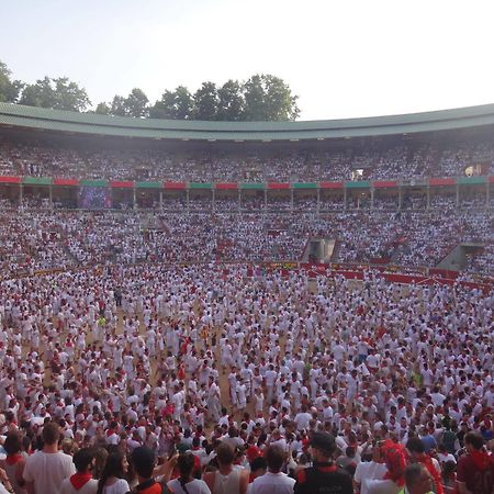 Pamplona Camping 호텔 Aizoáin 외부 사진
